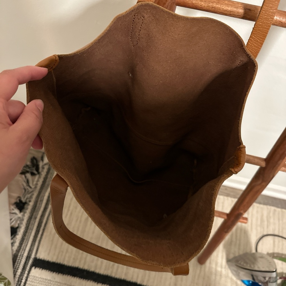 Vintage brown leather tote - Picture 7 of 9